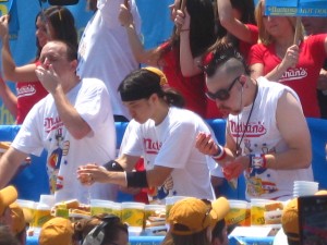 hot dog contest